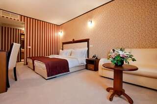 Отель Best Western Plus Bristol Hotel София Улучшенный двухместный номер с 2 отдельными кроватями-3